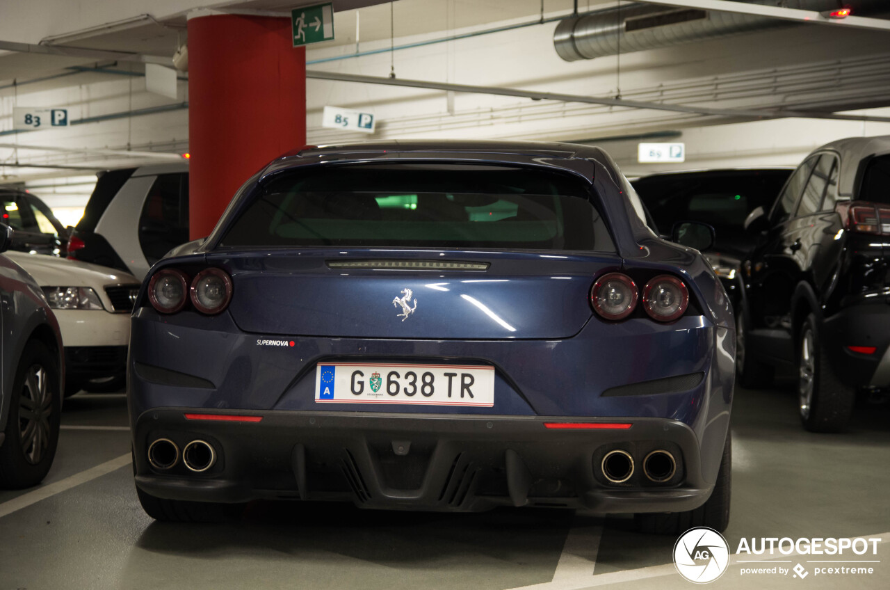 Ferrari GTC4Lusso