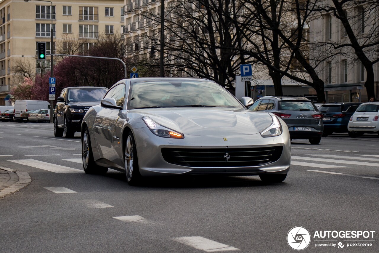 Ferrari GTC4Lusso