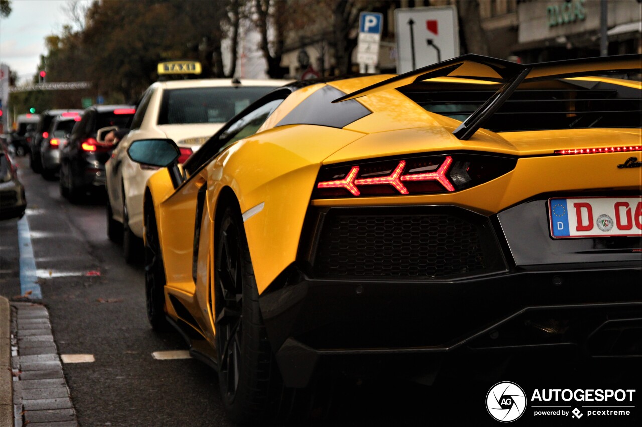 Lamborghini Aventador LP700-4