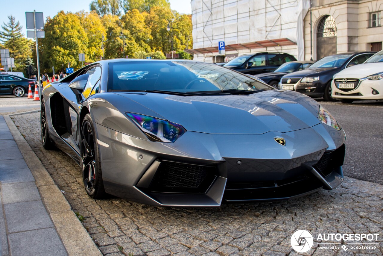 Lamborghini Aventador LP700-4