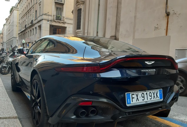 Aston Martin V8 Vantage 2018