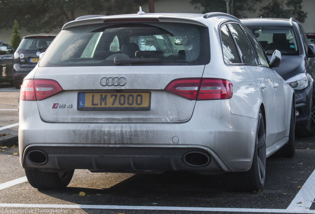 Audi RS4 Avant B8