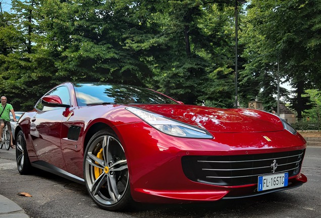 Ferrari GTC4Lusso