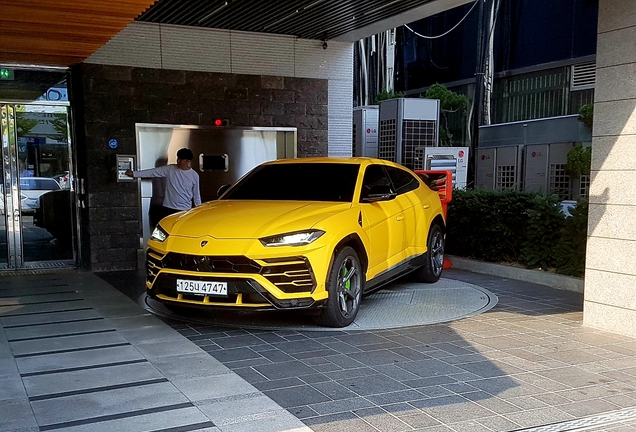 Lamborghini Urus