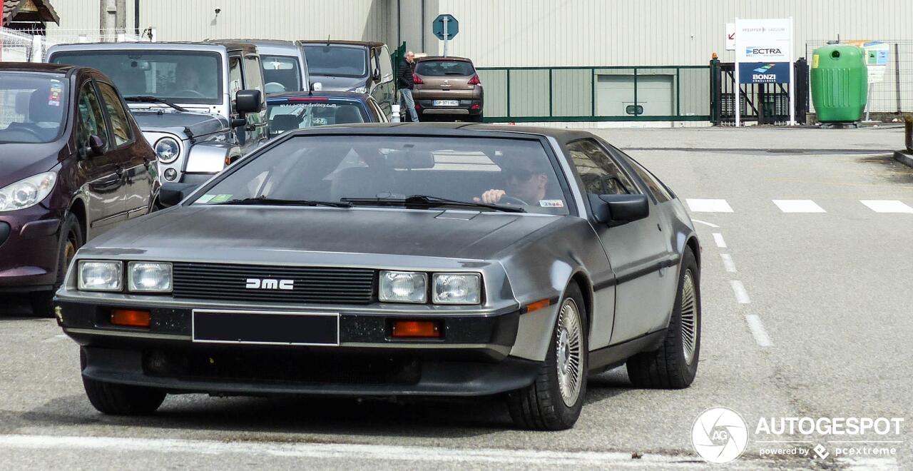 DeLorean DMC-12