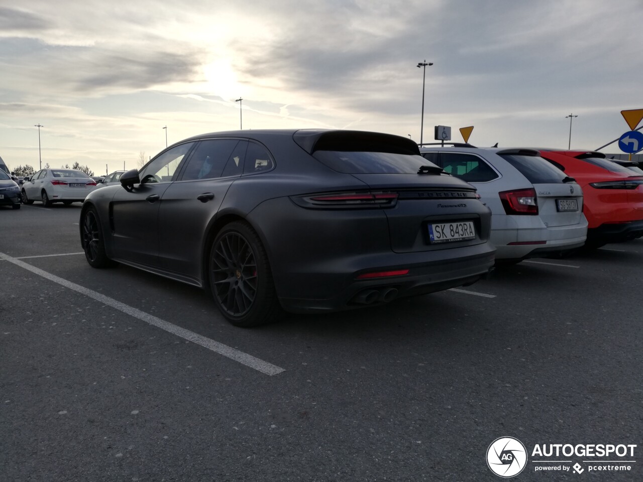 Porsche 971 Panamera GTS Sport Turismo