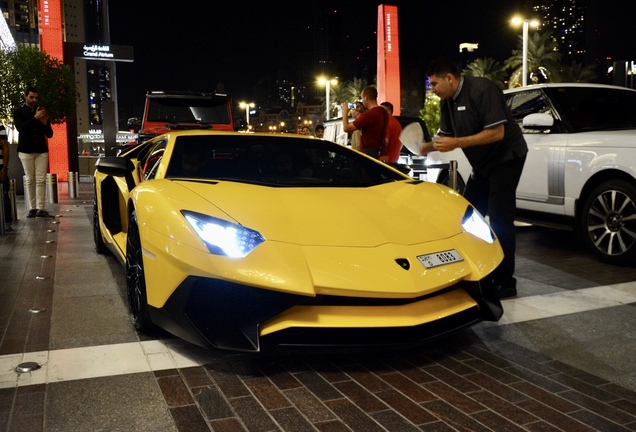 Lamborghini Aventador LP750-4 SuperVeloce