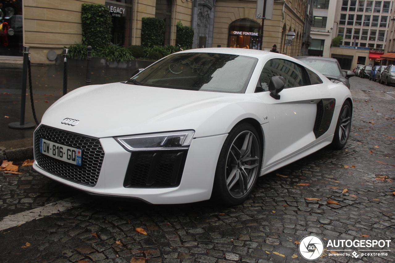 Audi R8 V10 Plus 2015