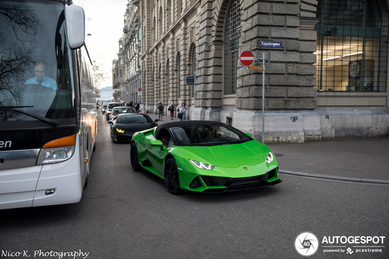 Lamborghini Huracán LP640-4 EVO Spyder