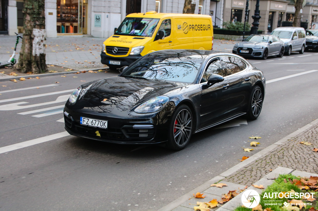 Porsche 971 Panamera Turbo