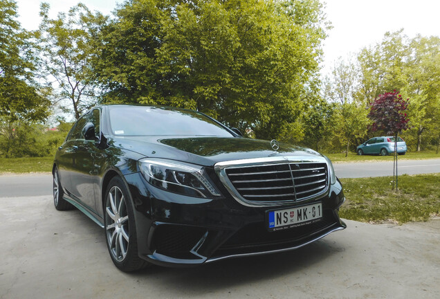 Mercedes-Benz S 63 AMG V222