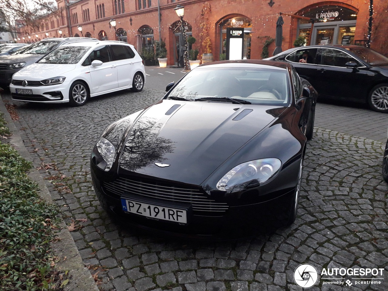 Aston Martin V8 Vantage