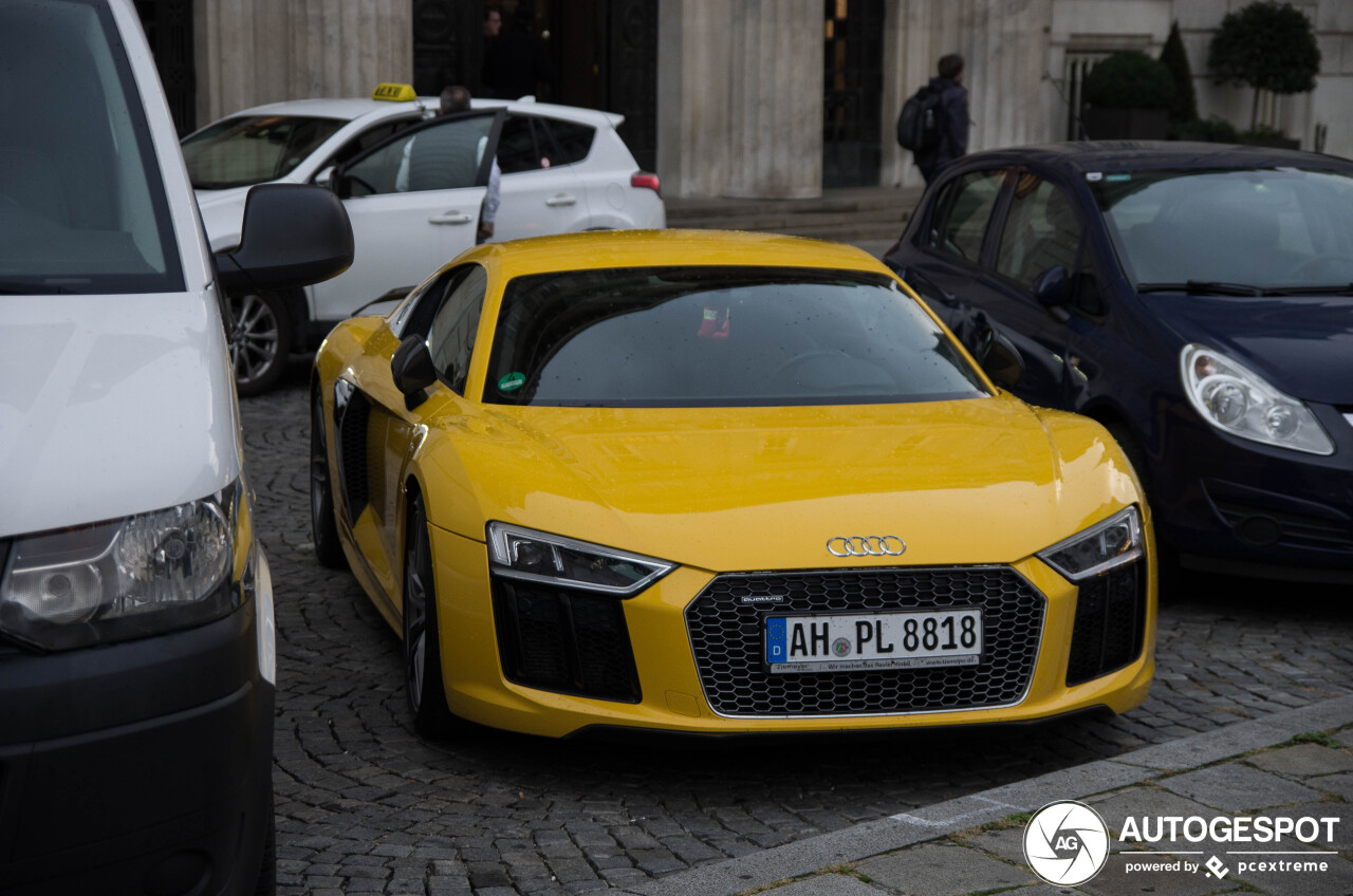 Audi R8 V10 Plus 2015