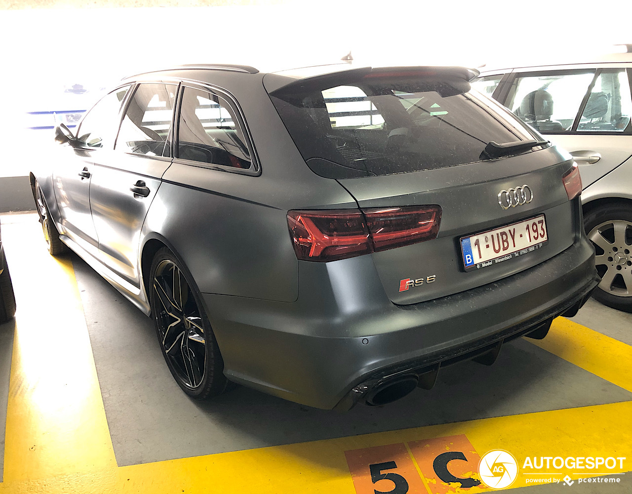 Audi RS6 Avant C7 2015