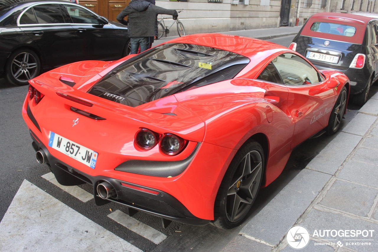 Het is eindelijk zover: Ferrari F8 Tributo op straat