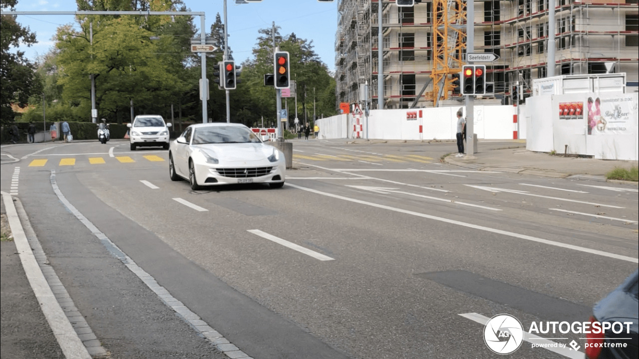 Ferrari FF