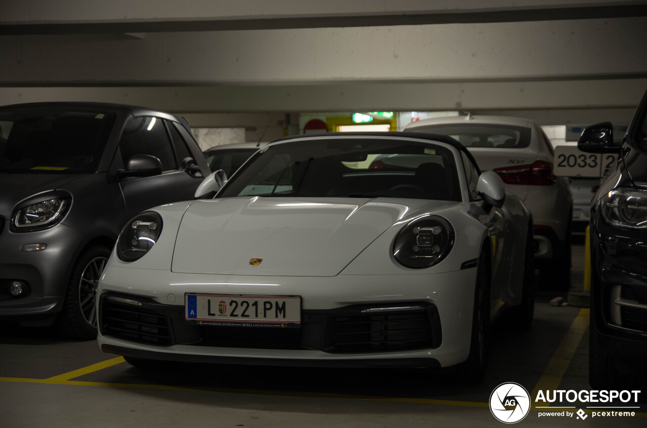 Porsche 992 Carrera 4S Cabriolet