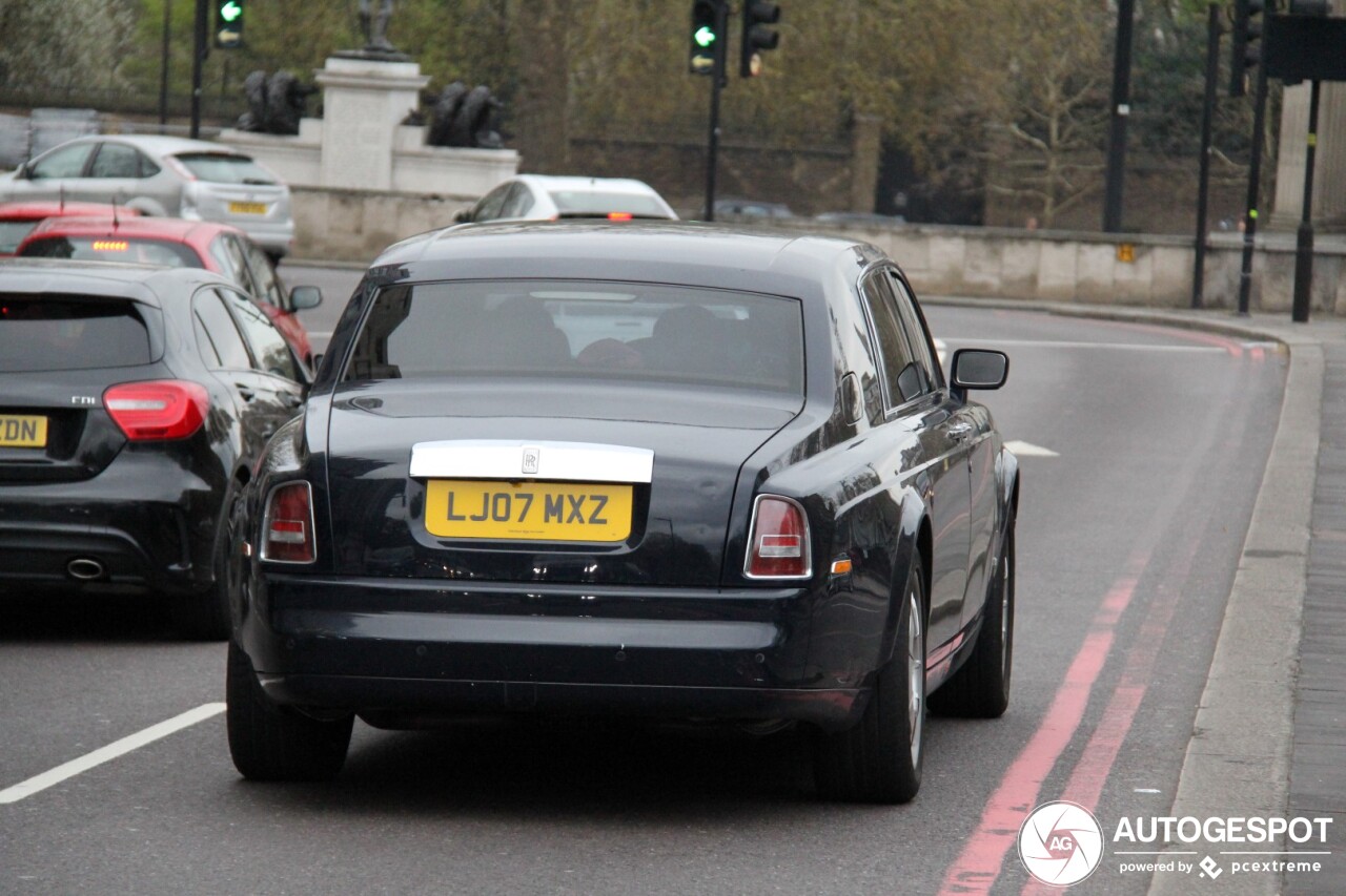 Rolls-Royce Phantom EWB