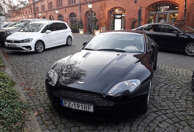 Aston Martin V8 Vantage