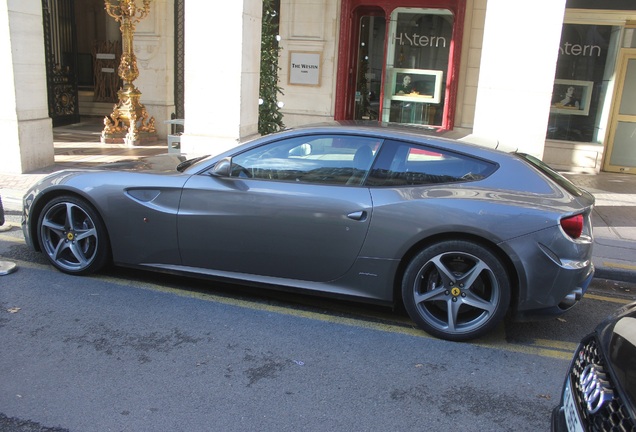 Ferrari FF