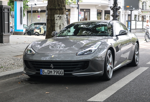 Ferrari GTC4Lusso