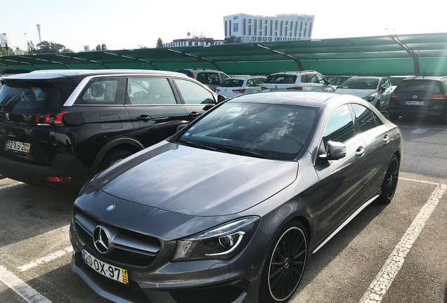 Mercedes-Benz CLA 45 AMG C117