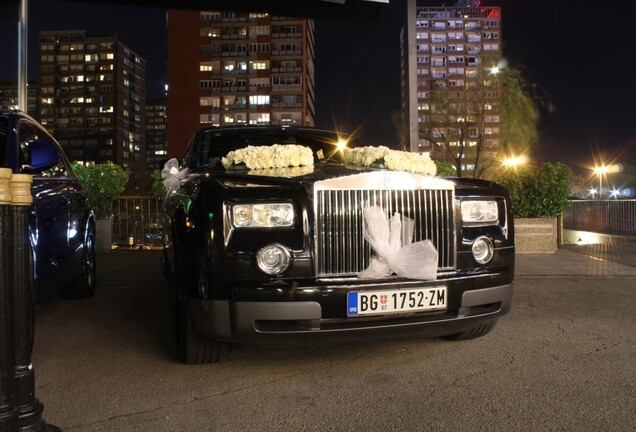 Rolls-Royce Phantom Black