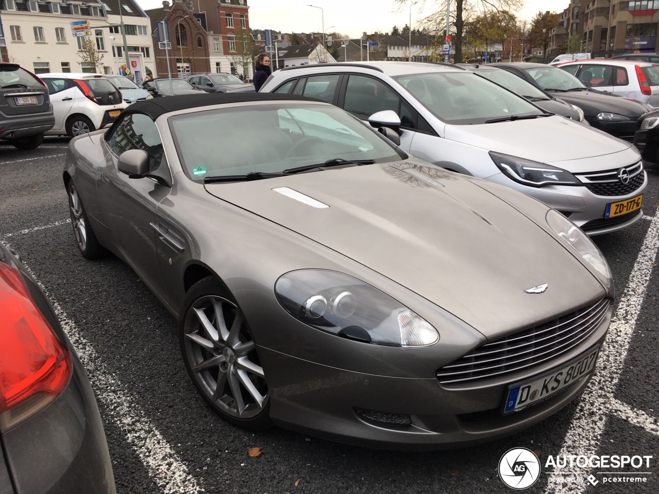 Aston Martin DB9 Volante