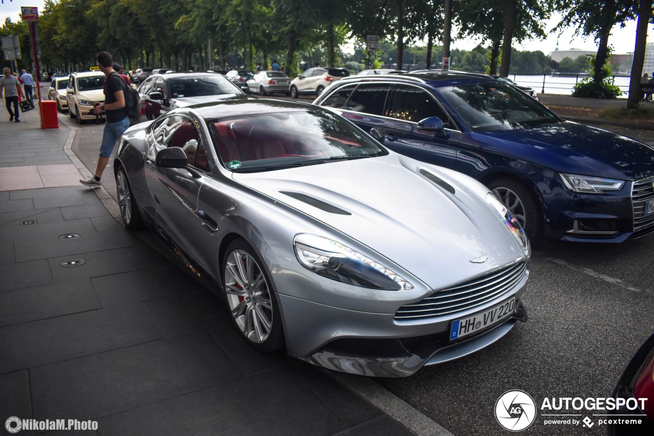 Aston Martin Vanquish 2013