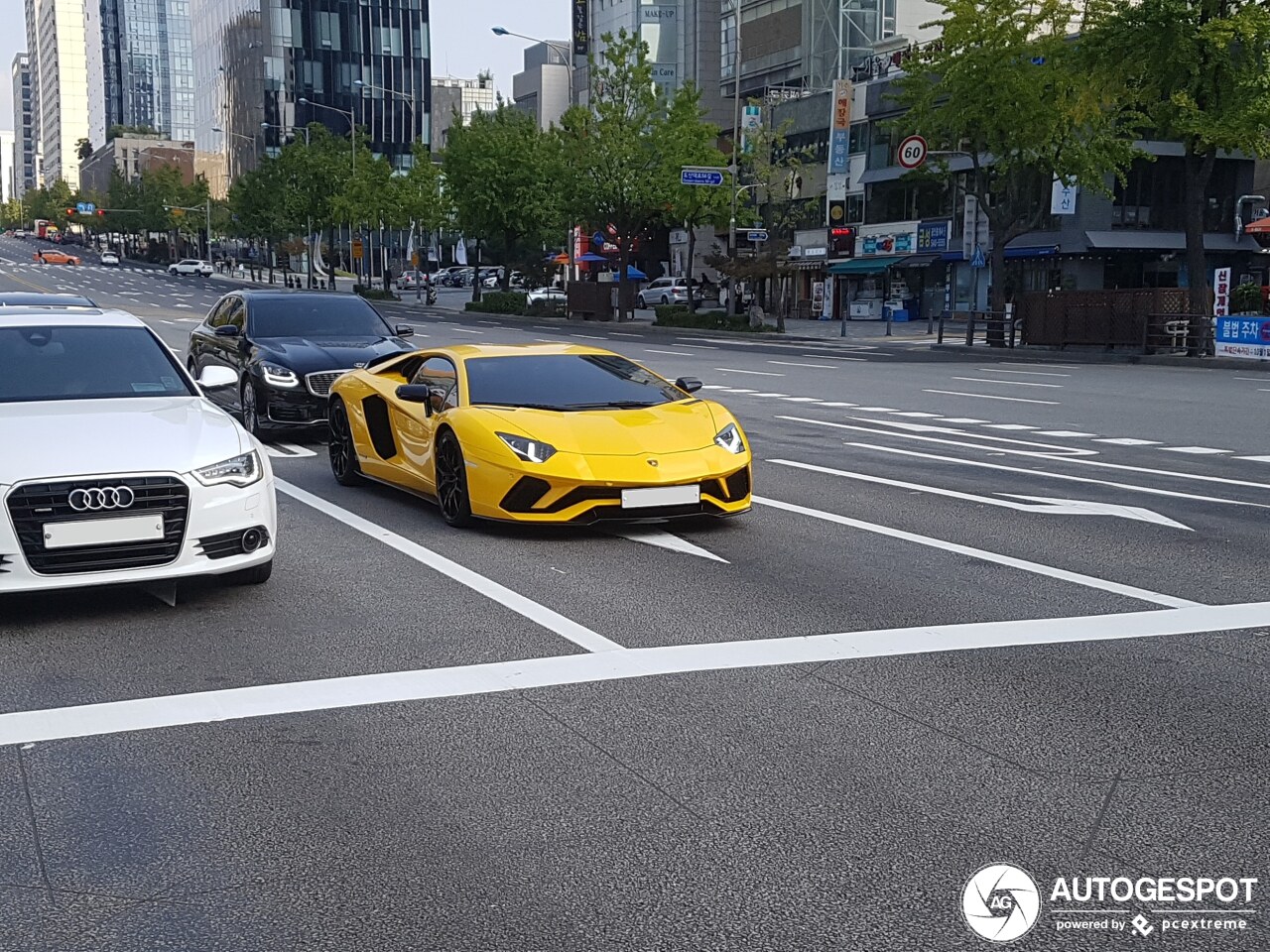 Lamborghini Aventador S LP740-4