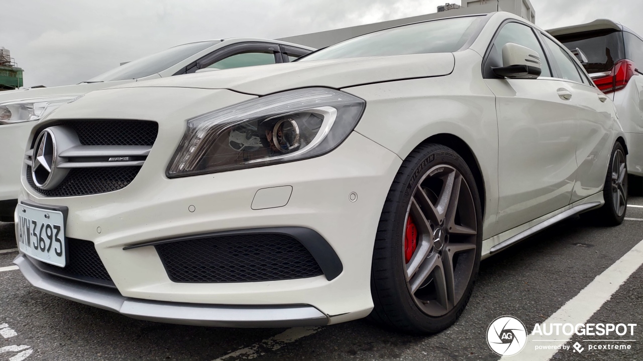 Mercedes-Benz A 45 AMG