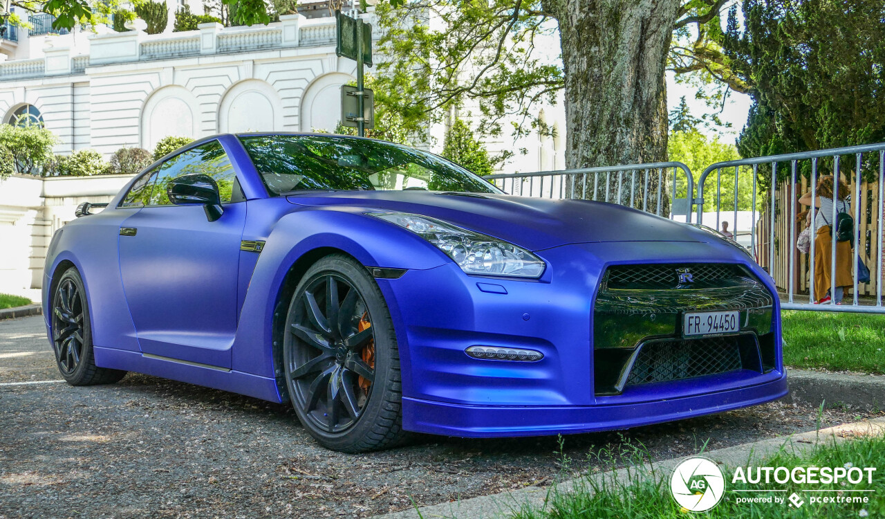 Nissan GT-R 2012