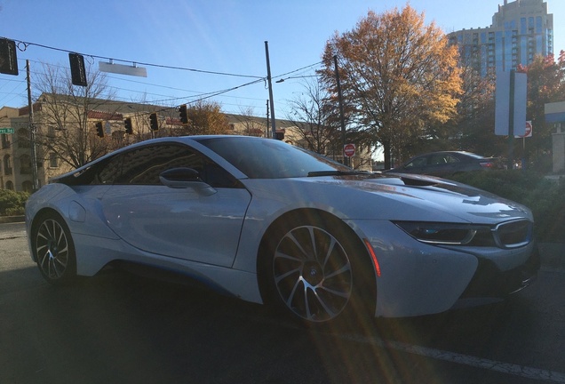 BMW i8