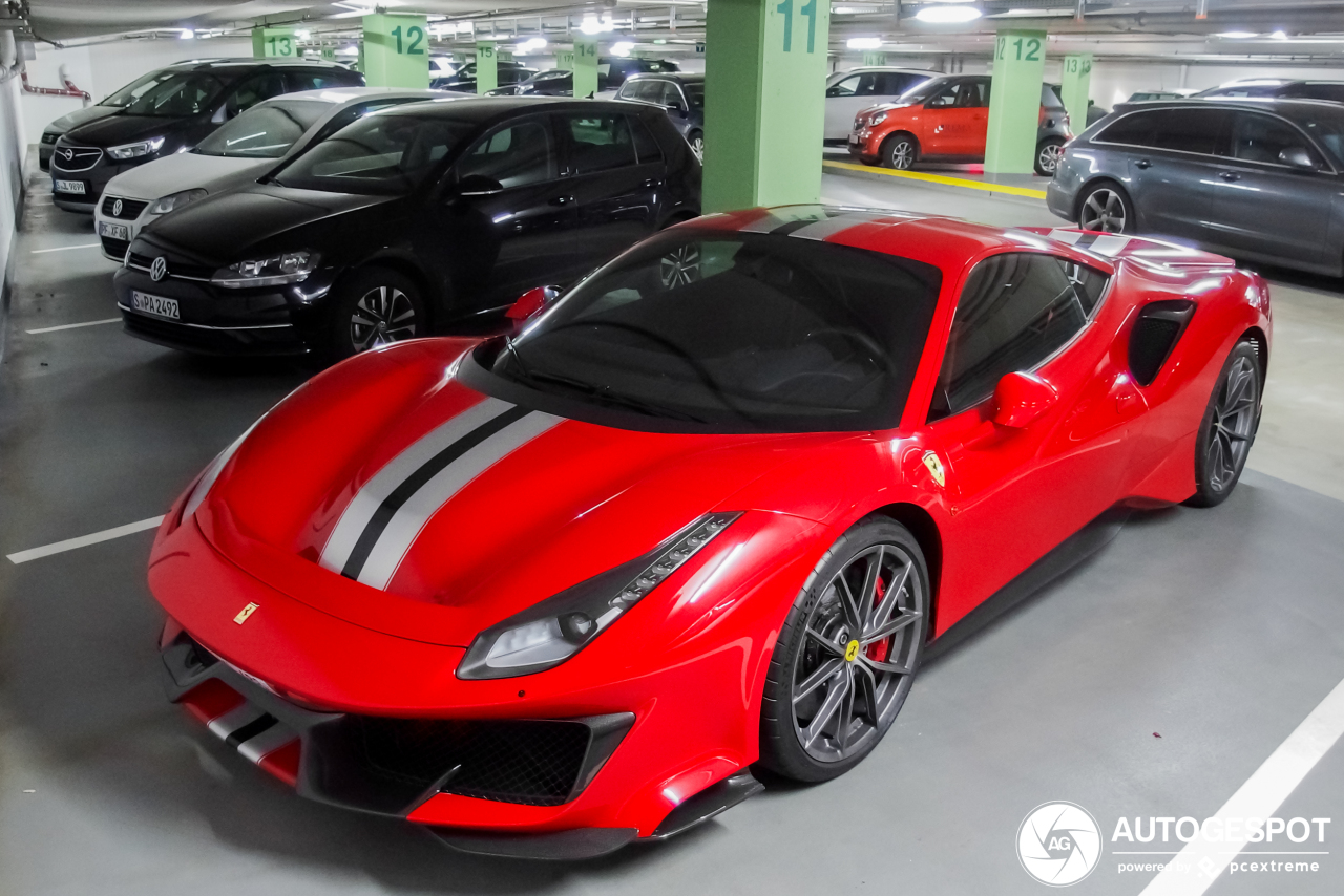 Ferrari 488 Pista