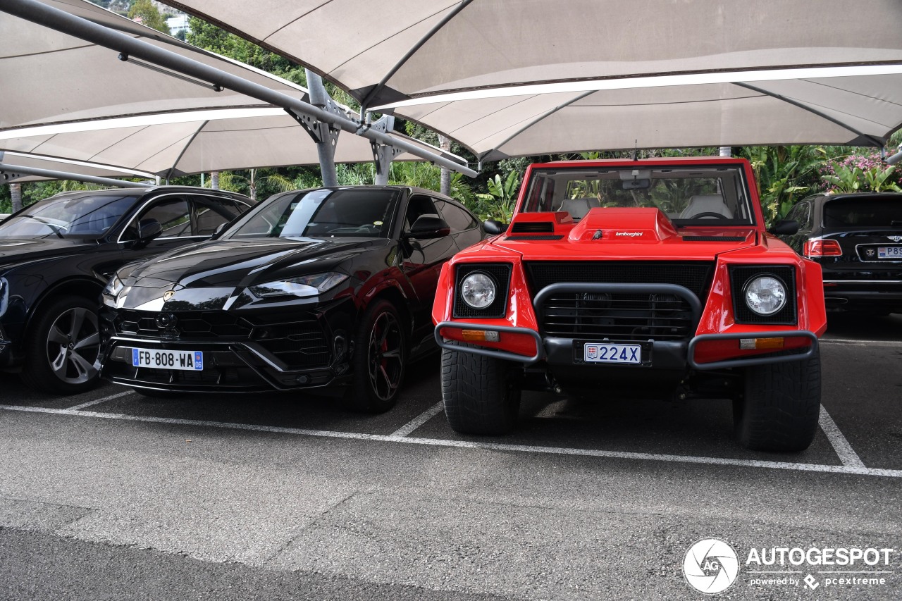 Lamborghini LM002