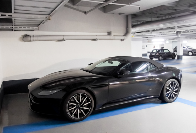 Aston Martin DB11 V8 Volante