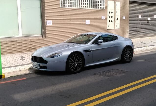 Aston Martin V8 Vantage