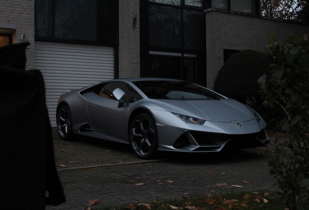 Lamborghini Huracán LP640-4 EVO