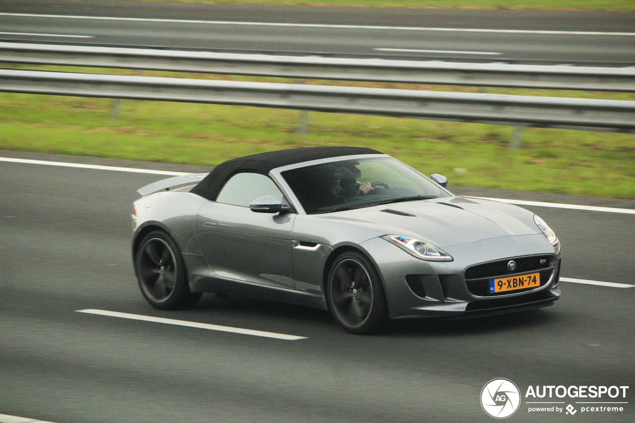 Jaguar F-TYPE S Convertible