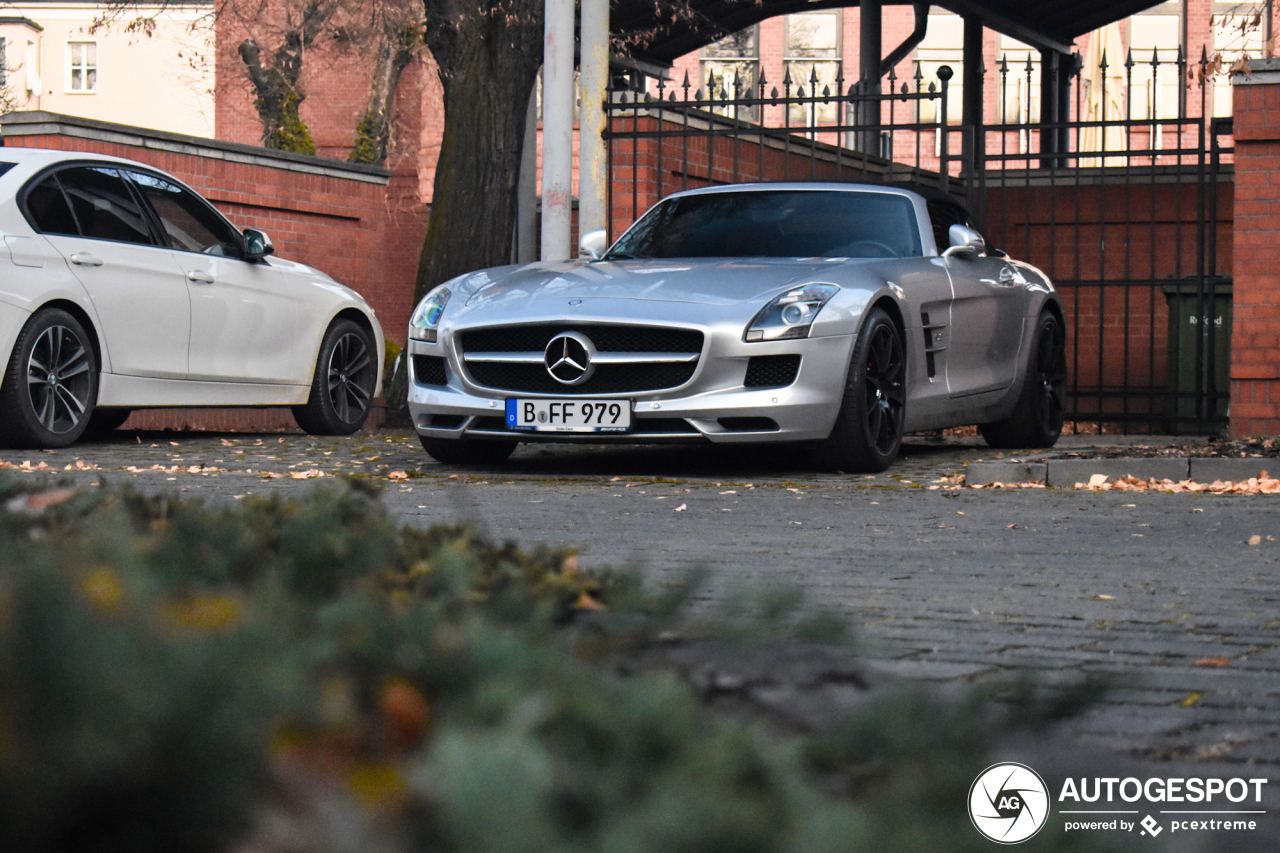 Mercedes-Benz SLS AMG Roadster