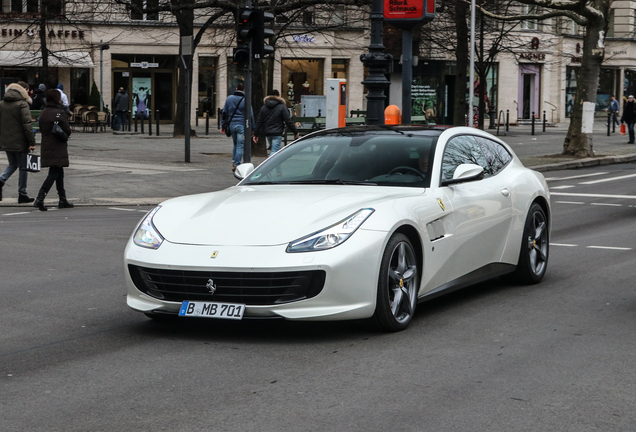 Ferrari GTC4Lusso