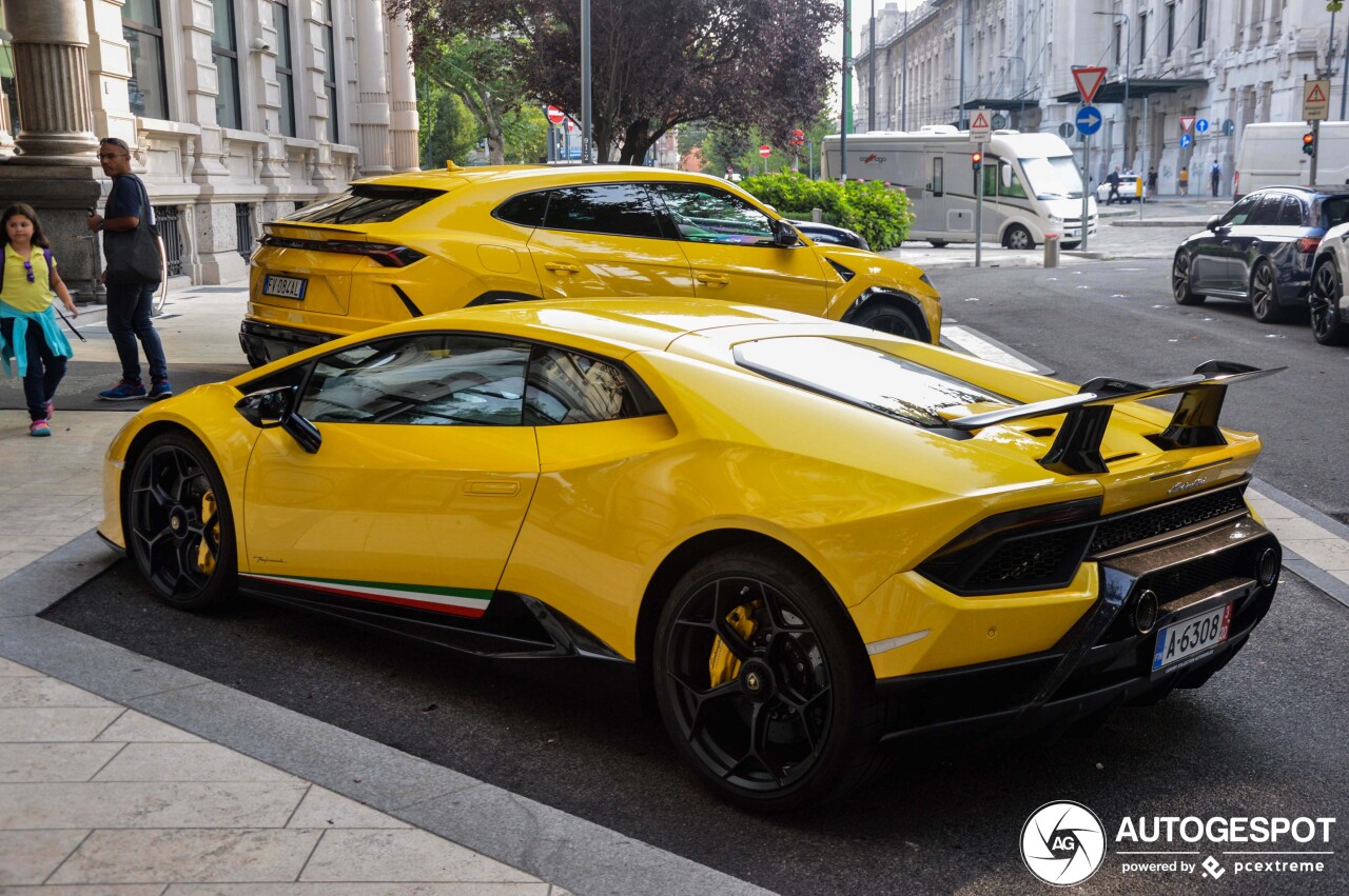 Lamborghini combo fleurt de boel op