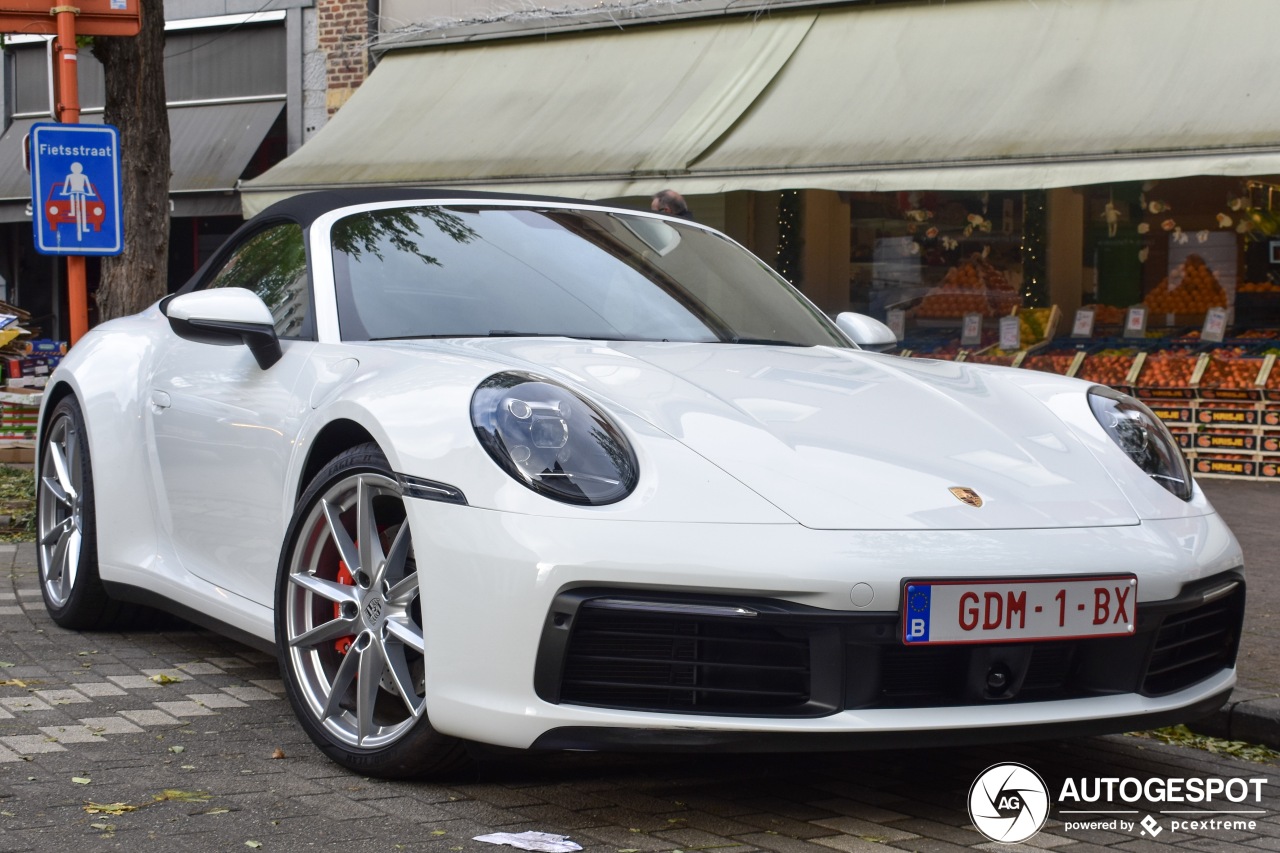 Porsche 992 Carrera 4S Cabriolet