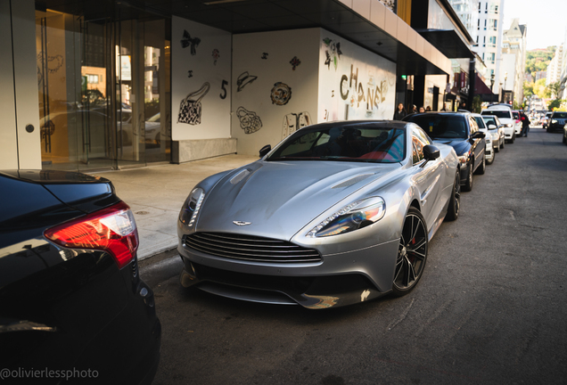 Aston Martin Vanquish 2013