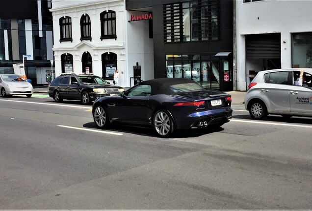 Jaguar F-TYPE S V8 Convertible