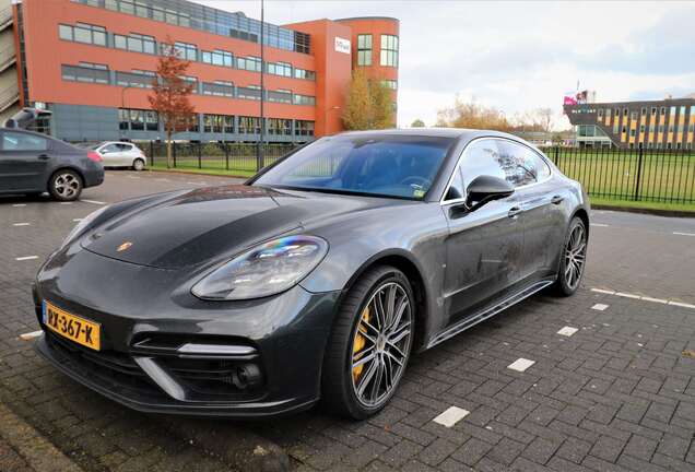 Porsche 971 Panamera Turbo S E-Hybrid