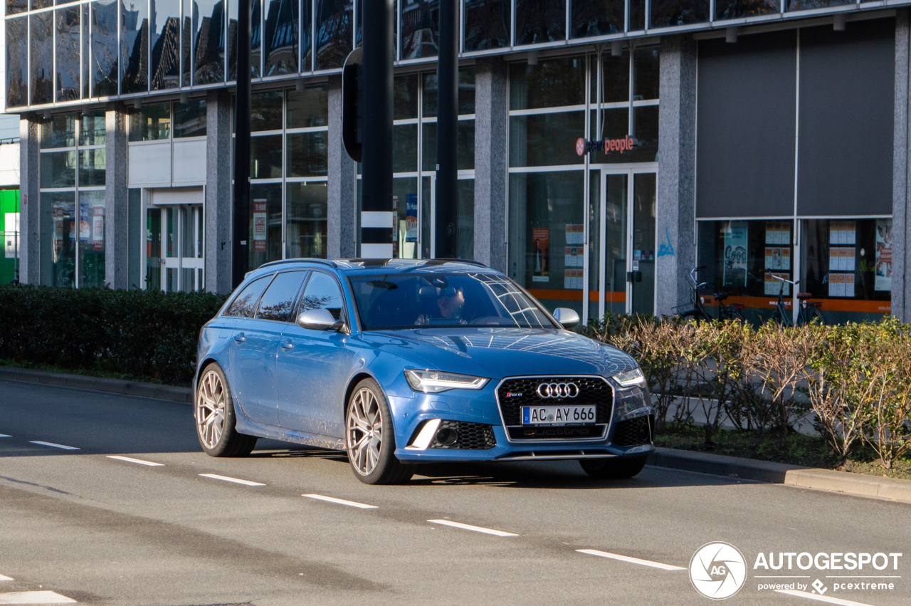 Audi RS6 Avant C7 2015