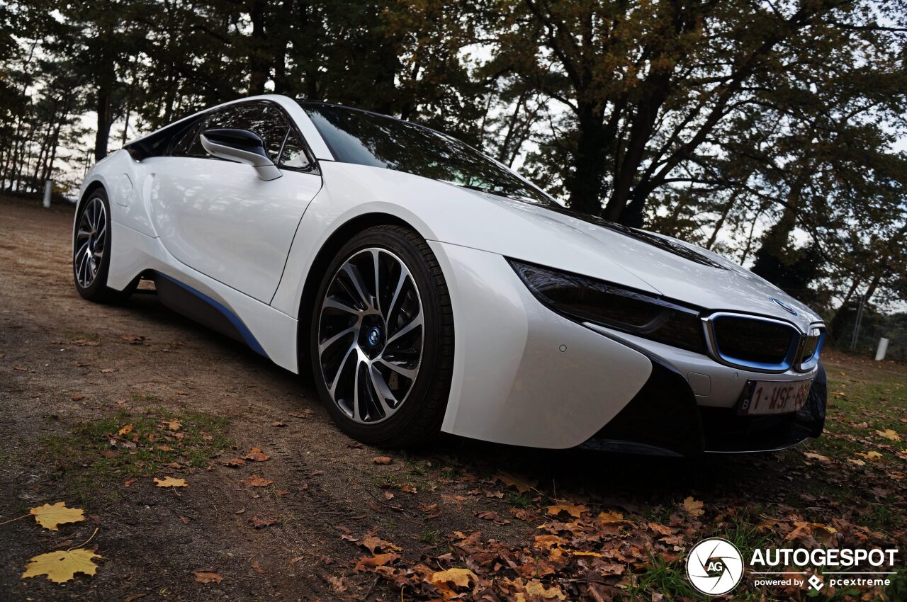 BMW i8