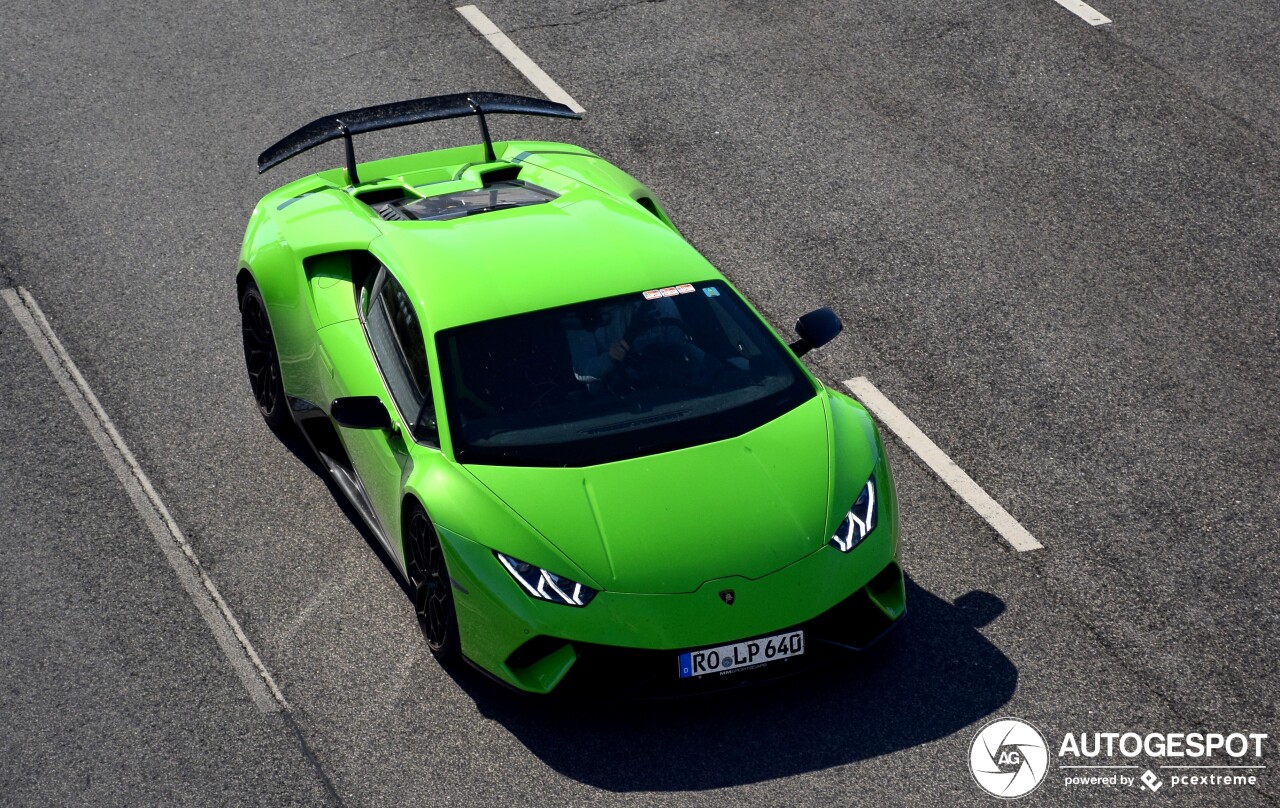 Lamborghini Huracán LP640-4 Performante