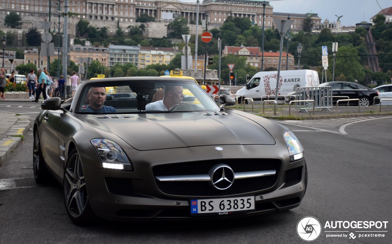 Mercedes-Benz SLS AMG Roadster